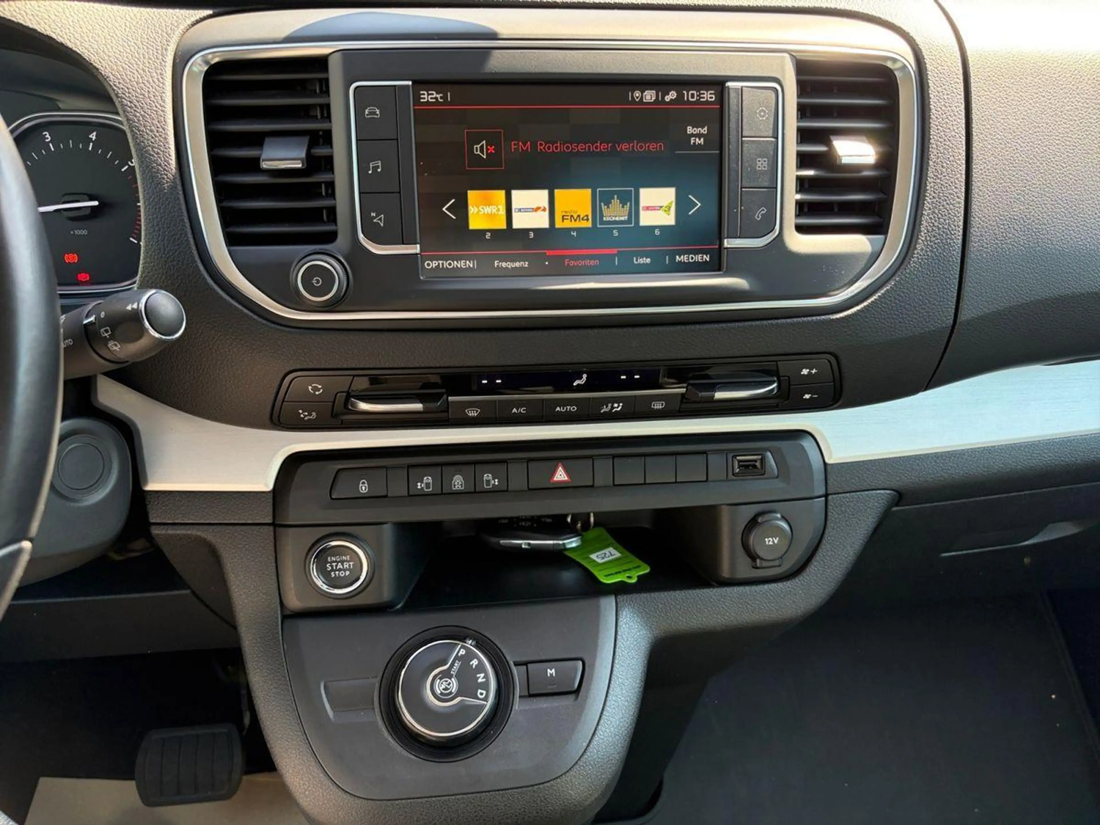 Citroen Spacetourer Business Lounge XL (L3) 2.0 Blue-HDI — photo 9