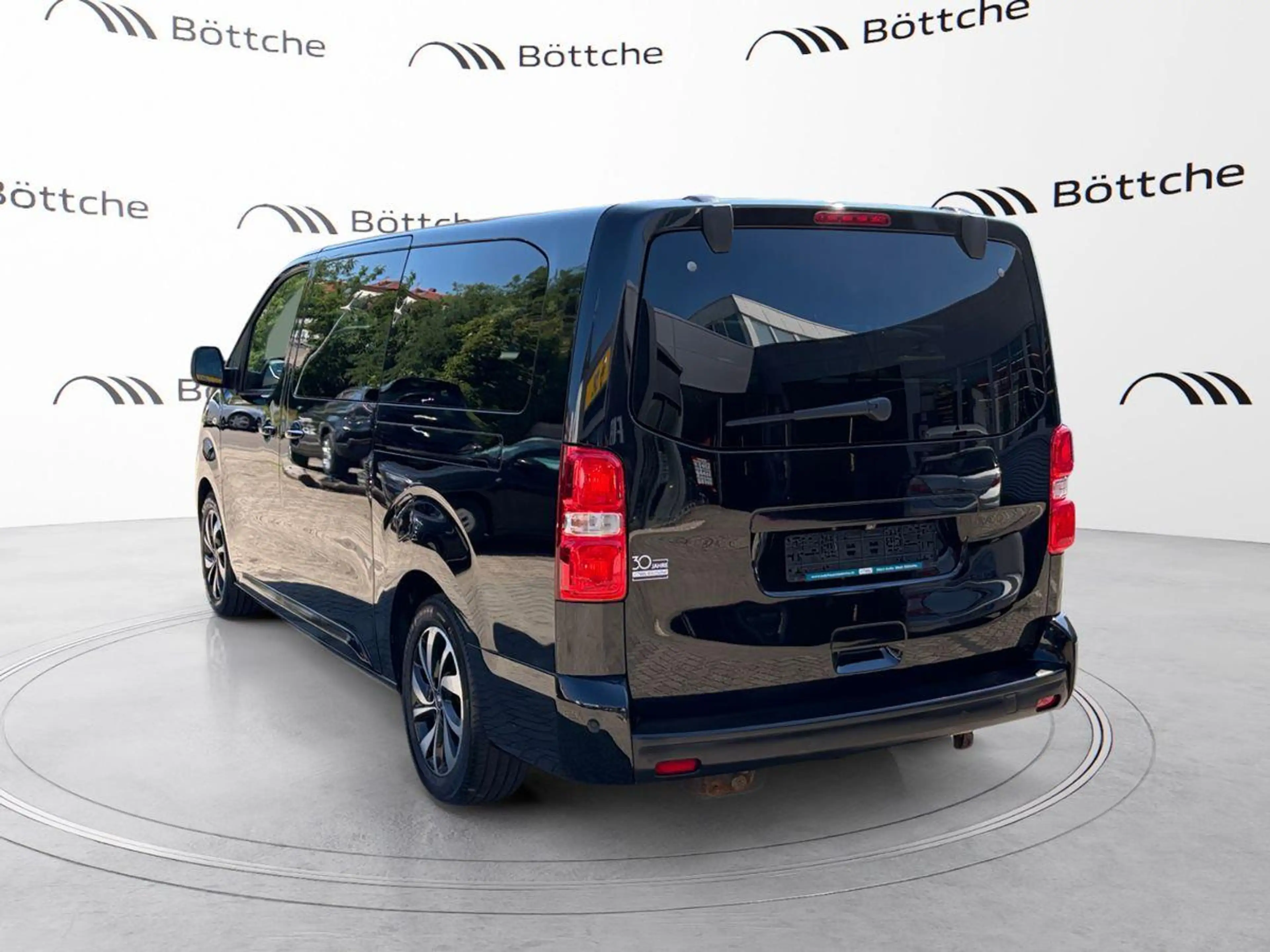 Citroen Spacetourer Business Lounge XL (L3) 2.0 Blue-HDI — photo 3