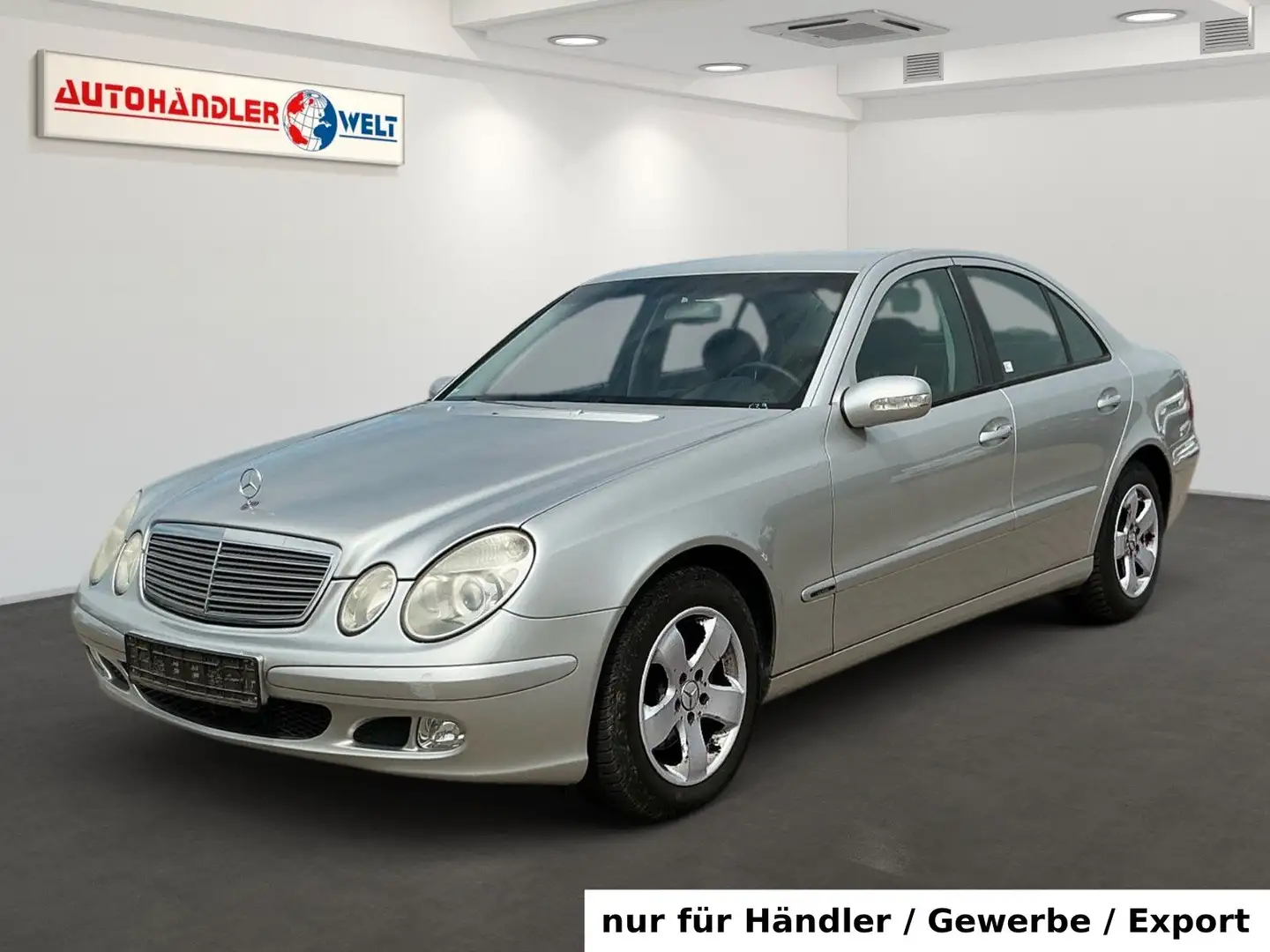 Mercedes-Benz E 200 K Lim. AT Dual-AAC Tempo SHZ Freisprech Silber - 1