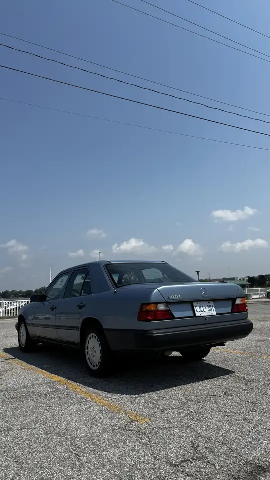 Mercedes-Benz 300 снимка Mercedes-Benz 300
