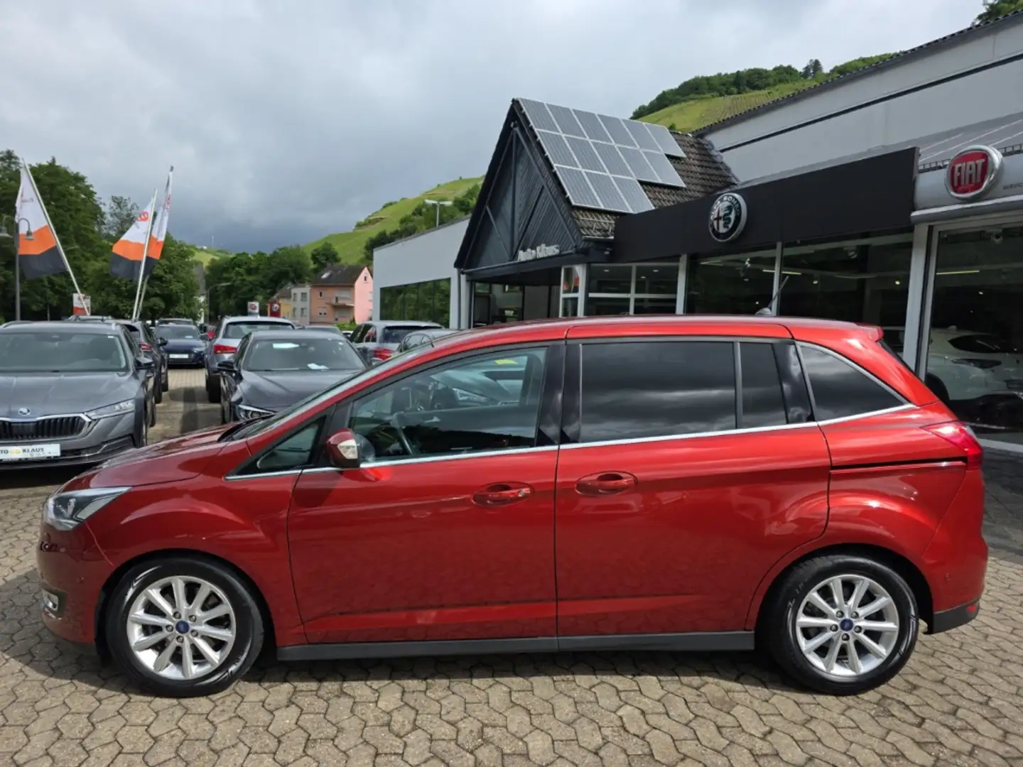 Ford Grand C-Max Titanium 1.5 EcoBoost Rot - 2