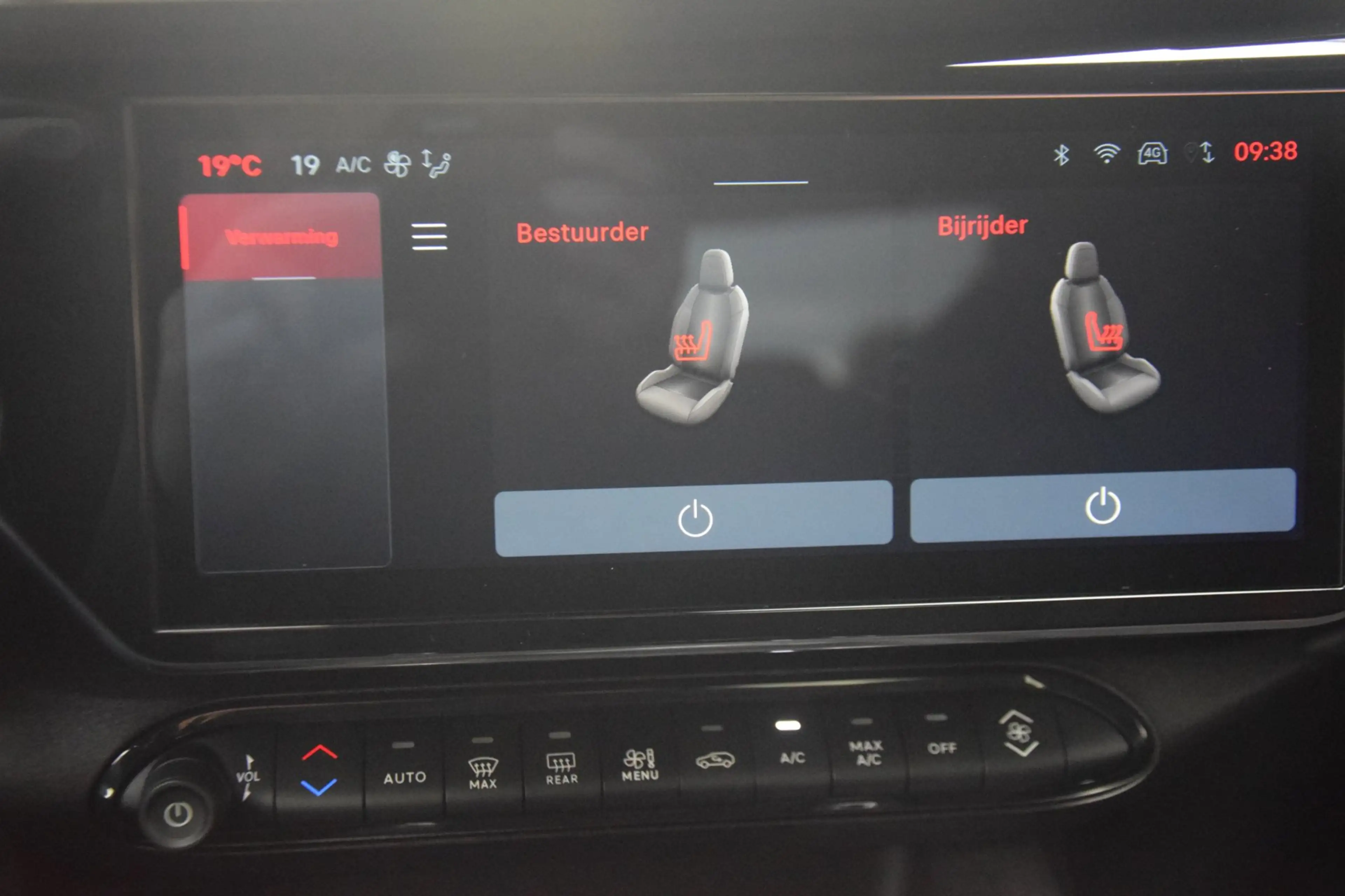Alfa Romeo Junior 1.2 Turbo Hybrid Ibrida Speciale — photo 18
