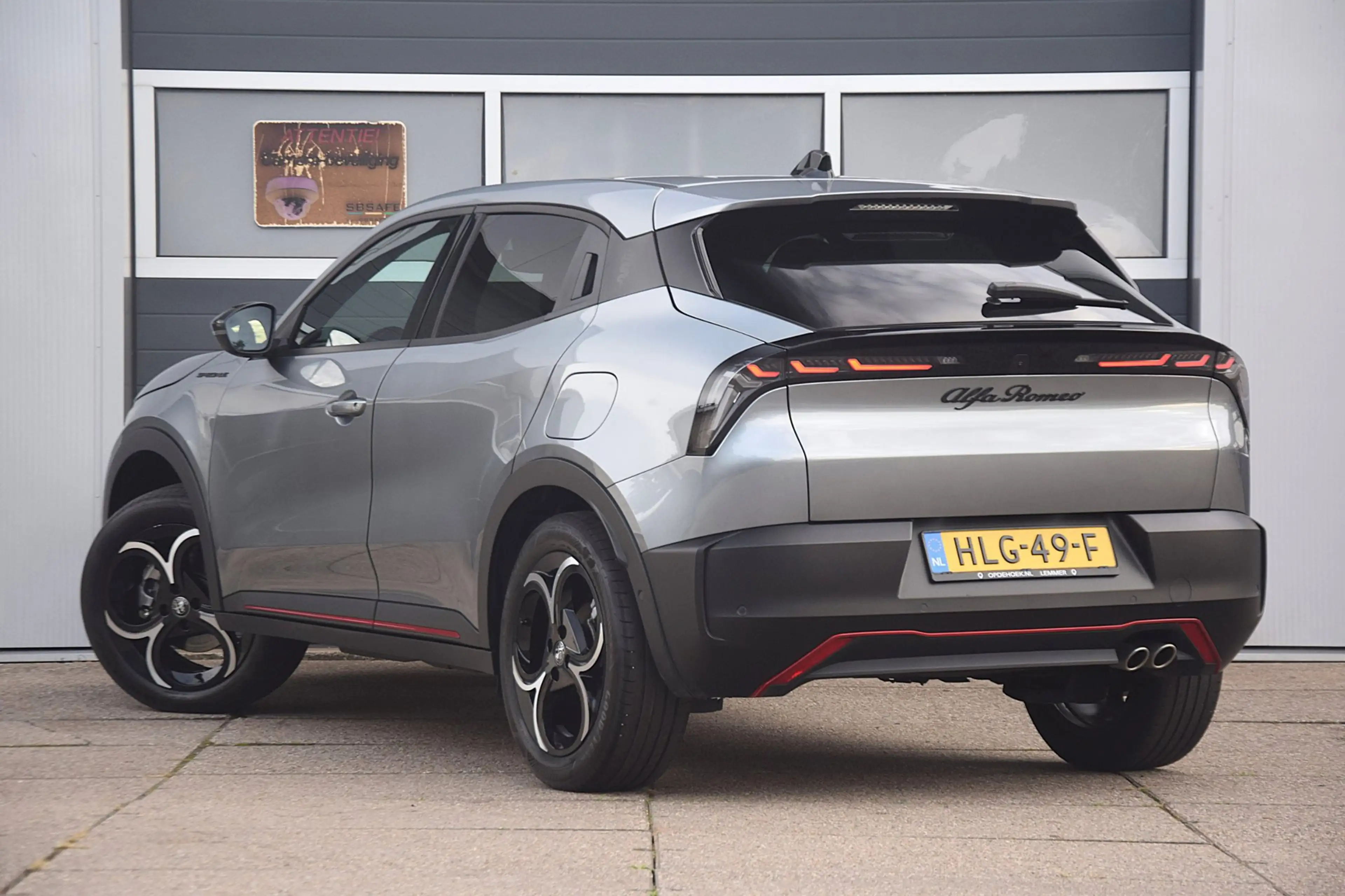 Alfa Romeo Junior 1.2 Turbo Hybrid Ibrida Speciale — photo 27