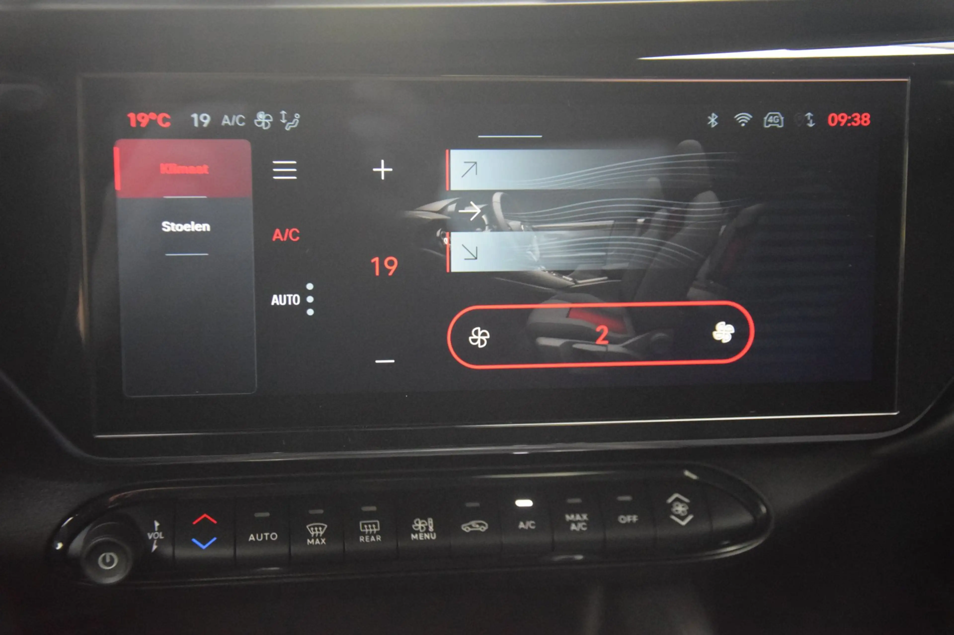 Alfa Romeo Junior 1.2 Turbo Hybrid Ibrida Speciale — photo 16