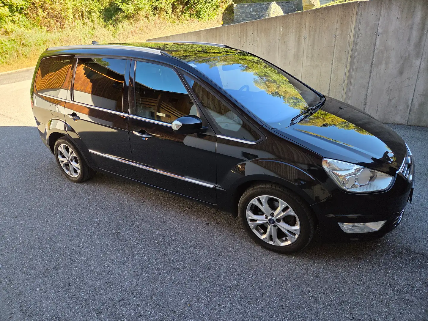 Ford Galaxy Galaxy Titanium 2,0 TDCi Aut. Titanium, 7 S Schwarz - 1