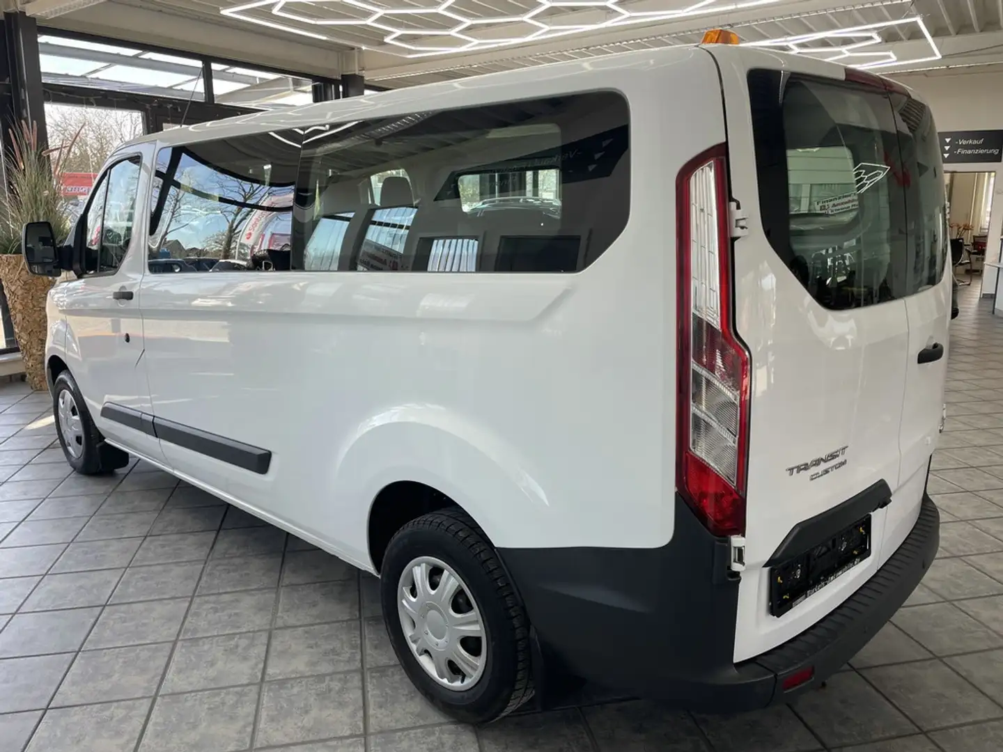 Ford Transit Custom lang 9-Sitzer, 1 Hd, Kamera,Klima Weiß - 2