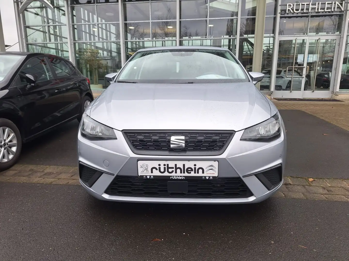 SEAT Ibiza Style 116 PS Automatik Gris - 2