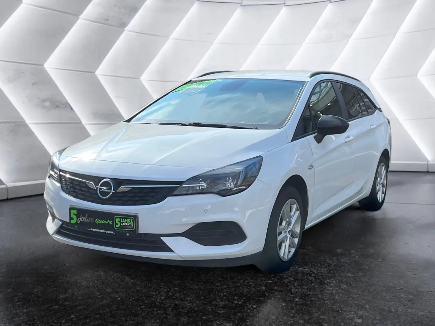 Opel Astra K Sports Tourer 1.2 Turbo  Edition LED Blanc - 2