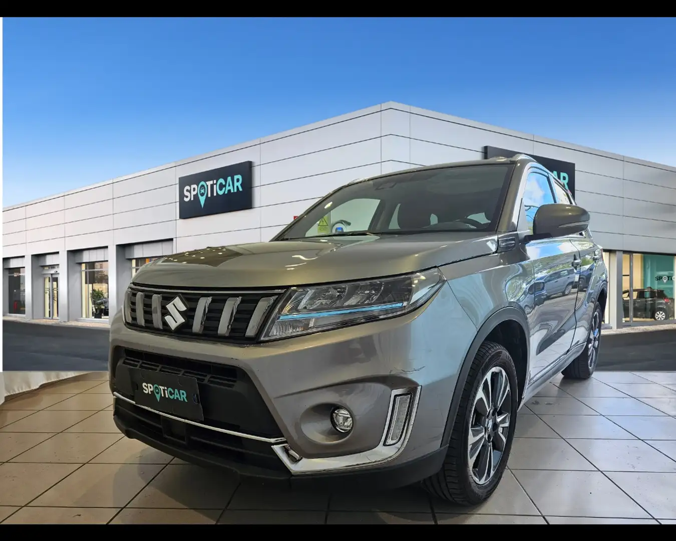 Suzuki Vitara 1.6 ddis V-Cool s&s 2wd Grijs - 1