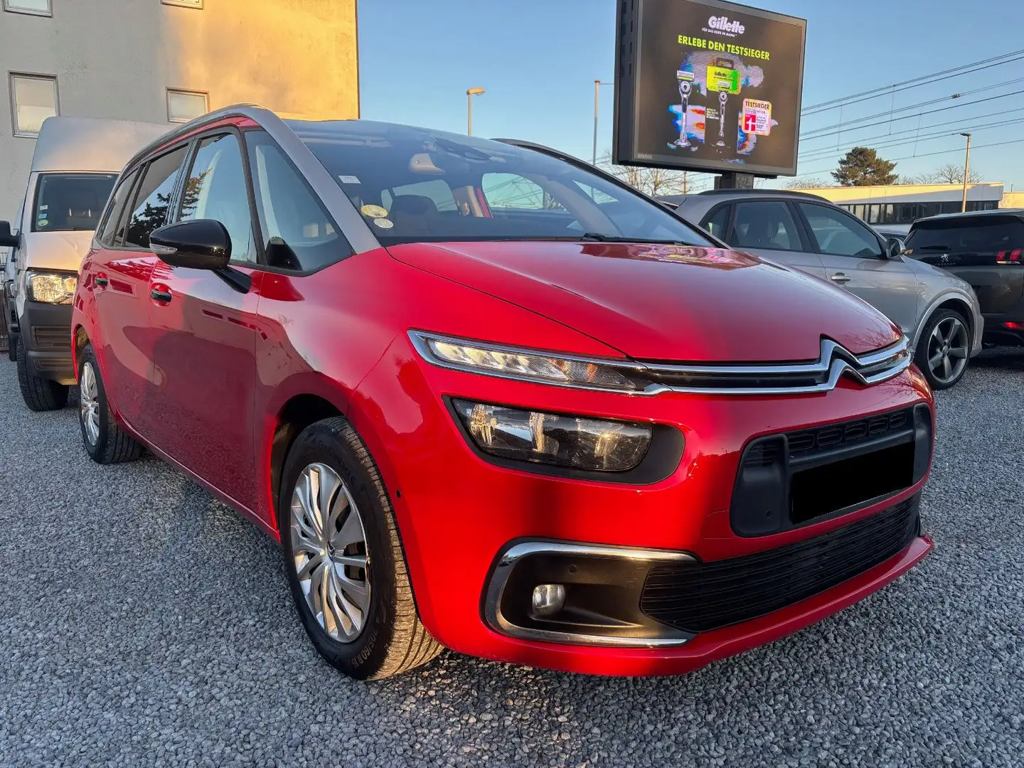 Citroen C4 SpaceTourer Grand C4 Spacetourer 1.5 BlueHDI 96 kW*7 Sitze Rosso - 2