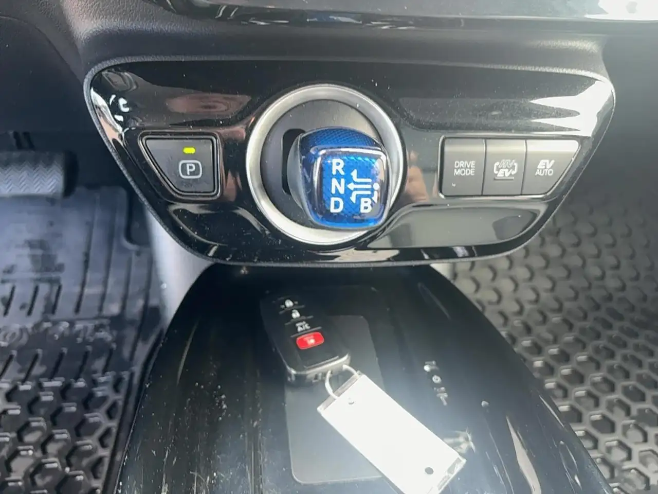 Toyota Prius Prime fotografie Toyota Prius Prime
