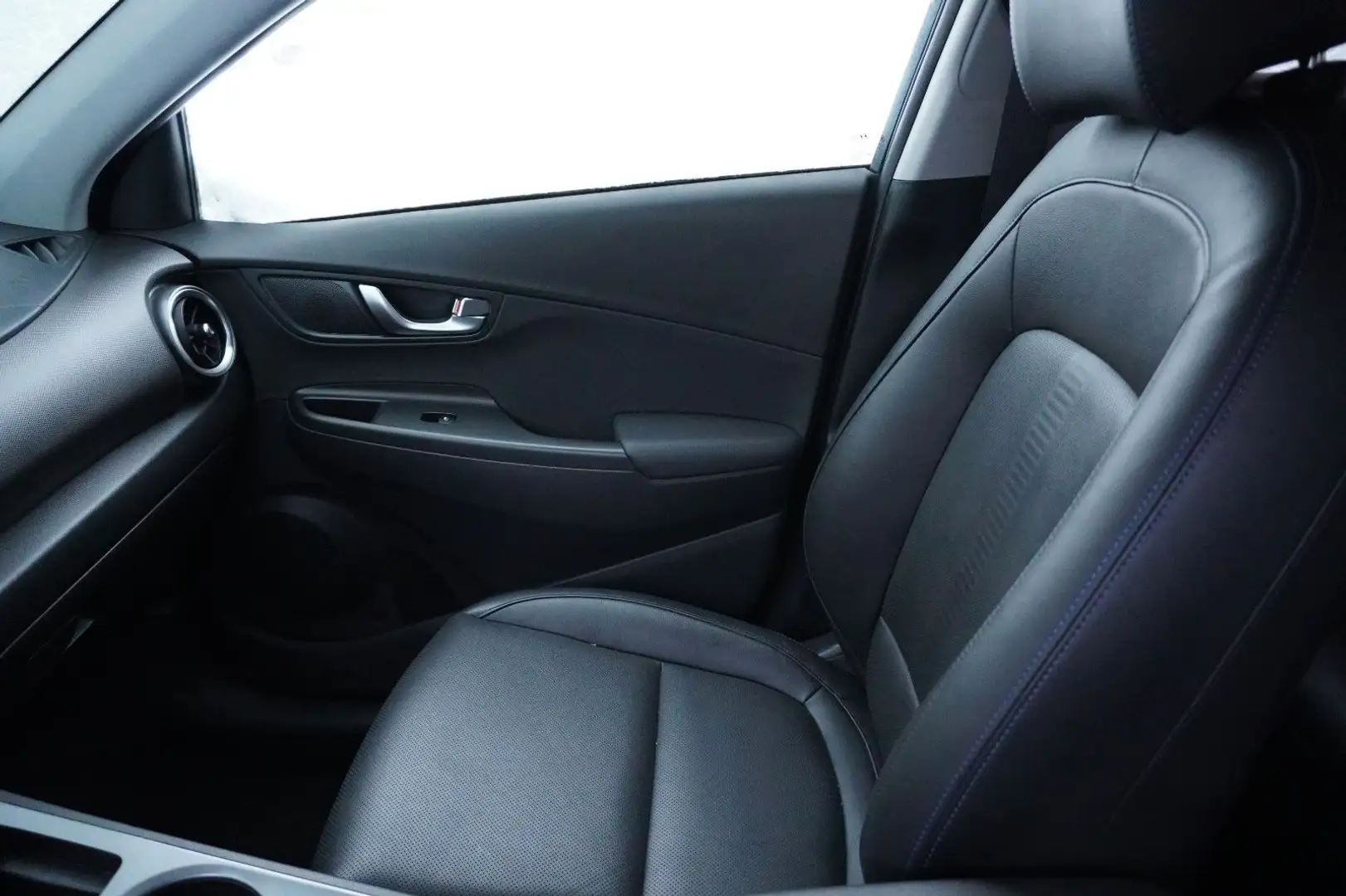 Hyundai KONA Prime W-pump Leder Belüft eSitze 4xSHZ Navi Bleu - 2