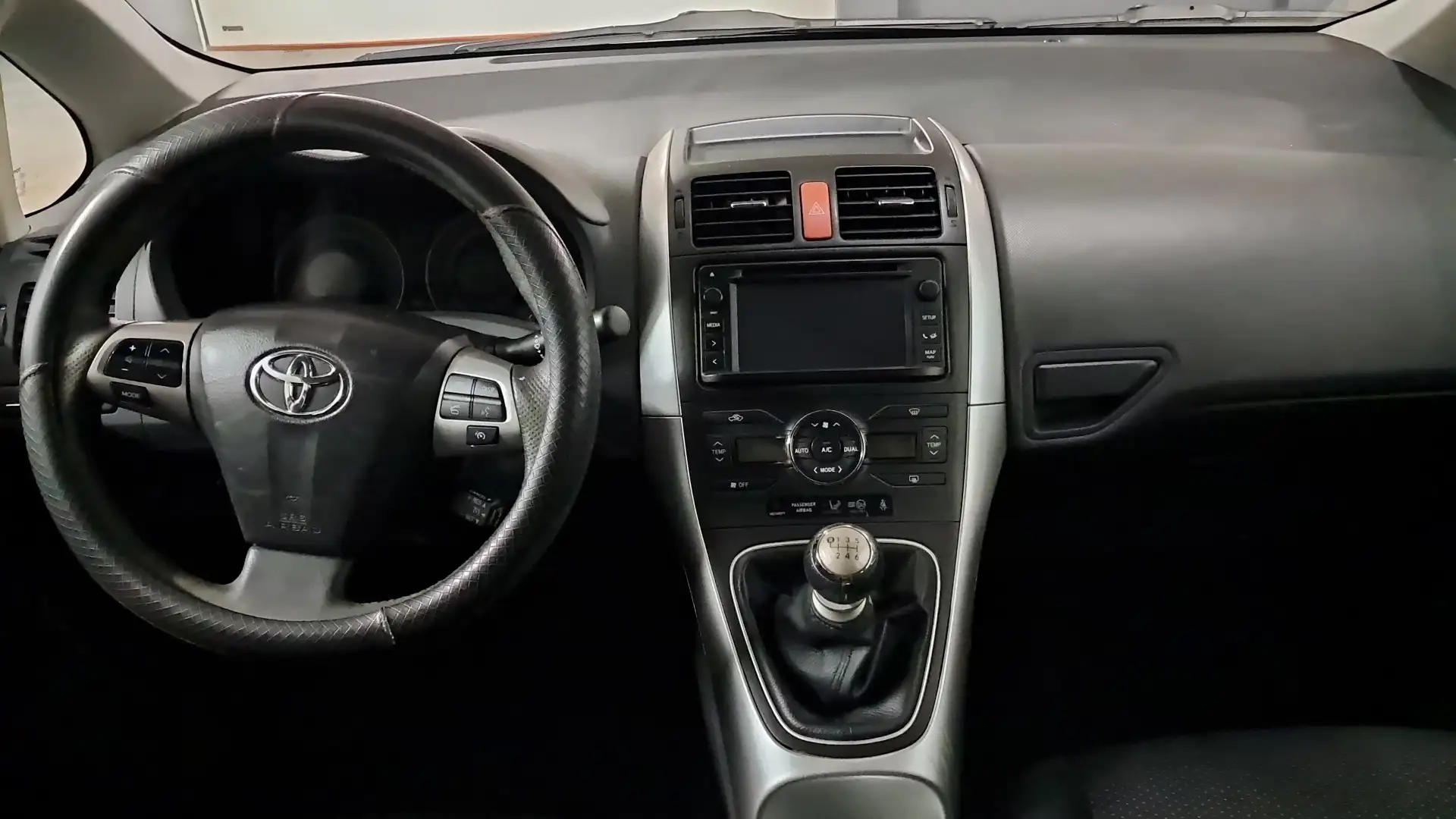 Toyota Auris 130 Active 1.6 - 2