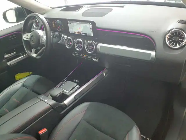 Mercedes-Benz 220 view 12