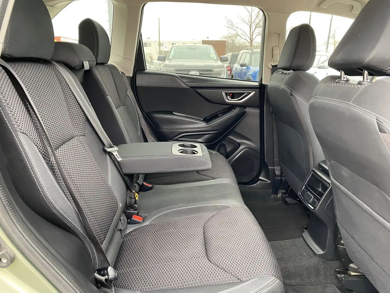 Subaru Forester снимка Subaru Forester