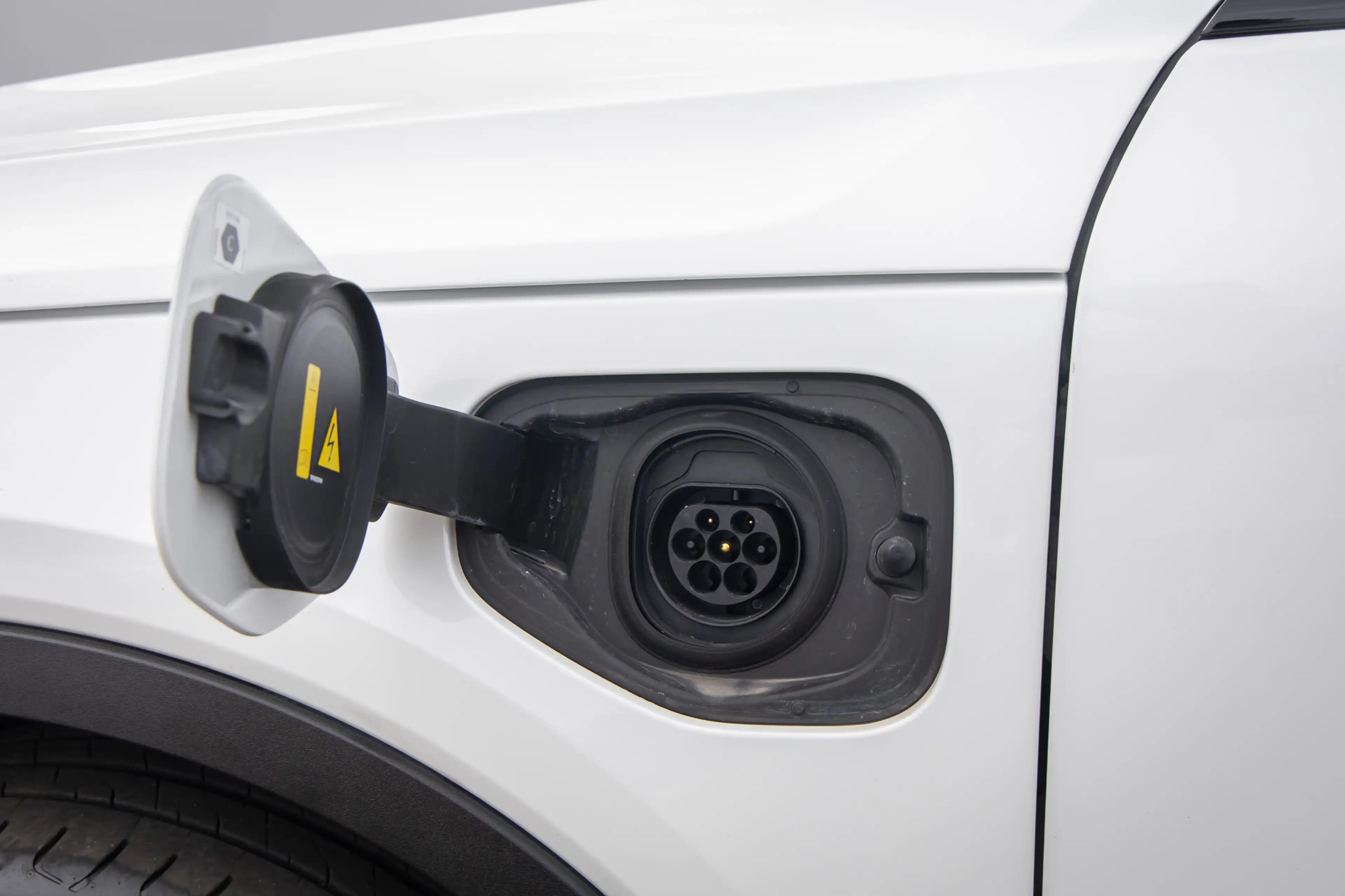 Volvo XC40 1.5 T4 Plus Dark plug in Stoelverwarming | stuurve — photo 7