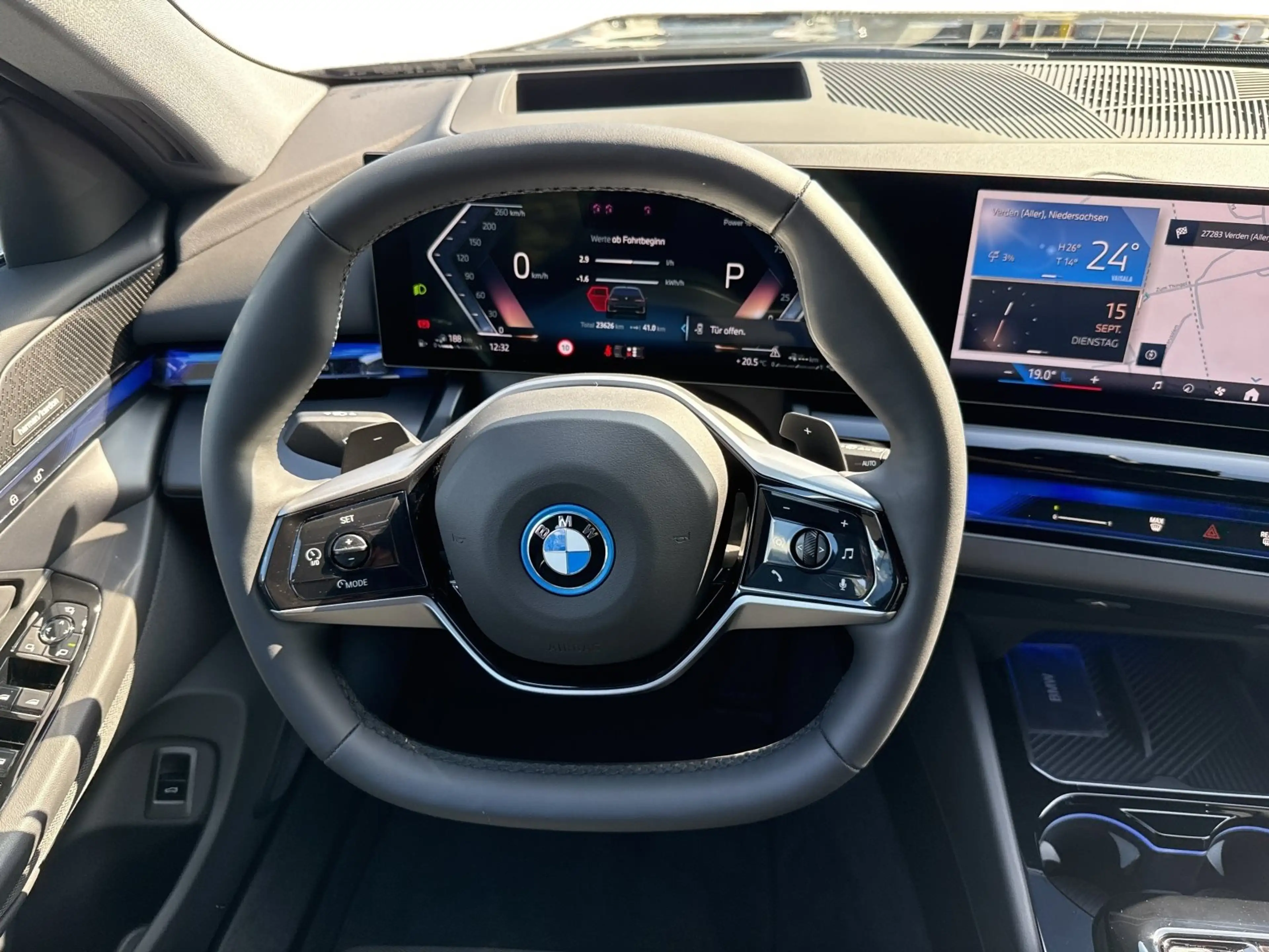 BMW 550 e xDrive Touring 360° HEAD-UP SITZBELÜFT RFK — photo 14