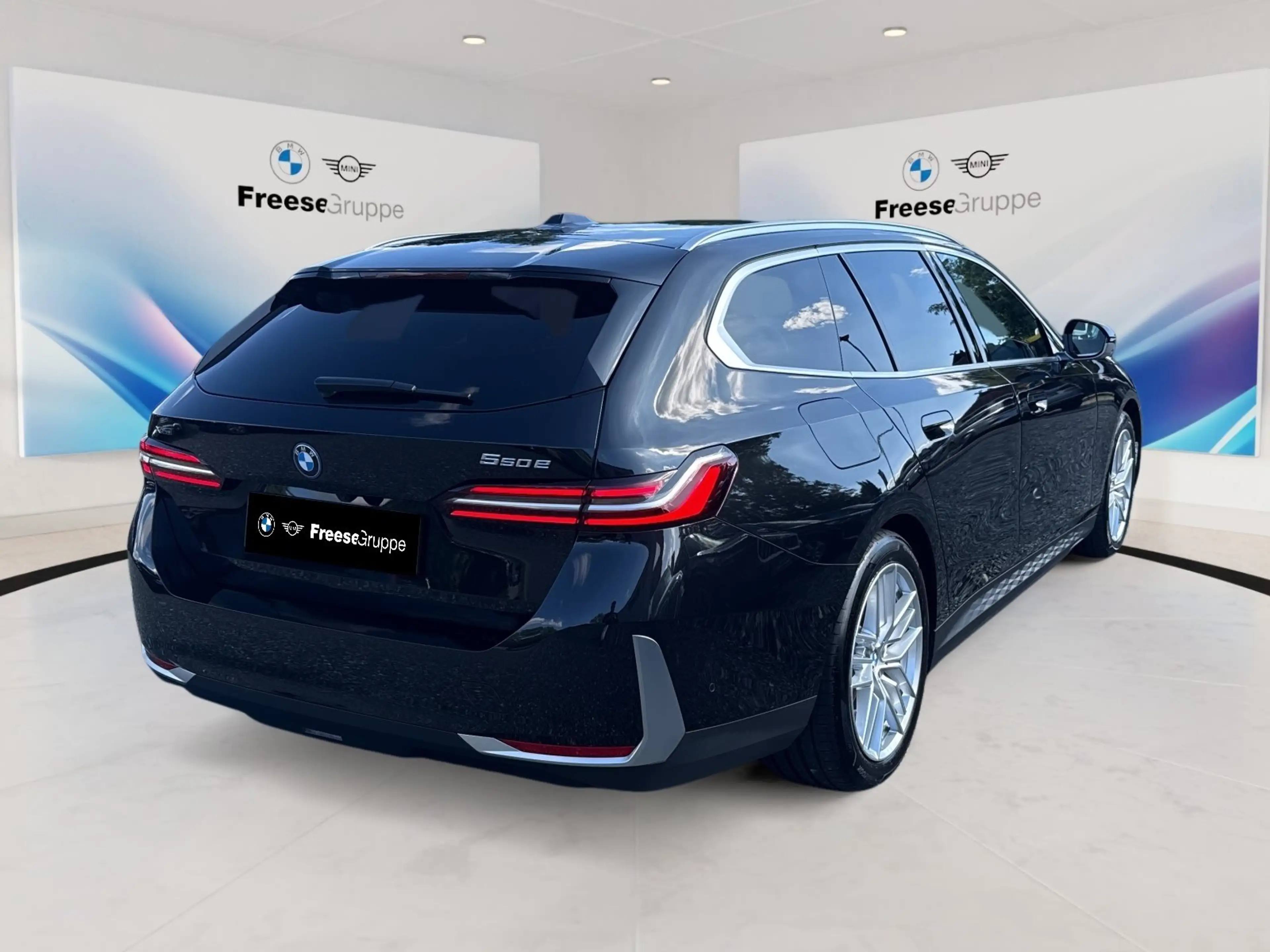 BMW 550 e xDrive Touring 360° HEAD-UP SITZBELÜFT RFK — photo 6
