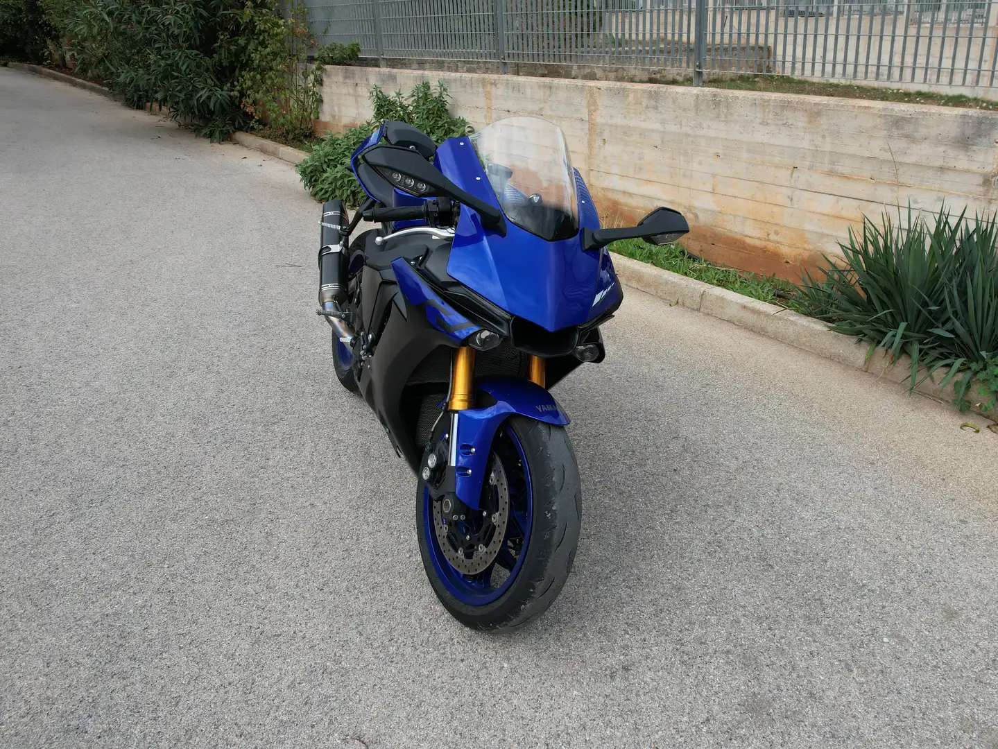 Yamaha YZF-R1 Blu/Azzurro - 2
