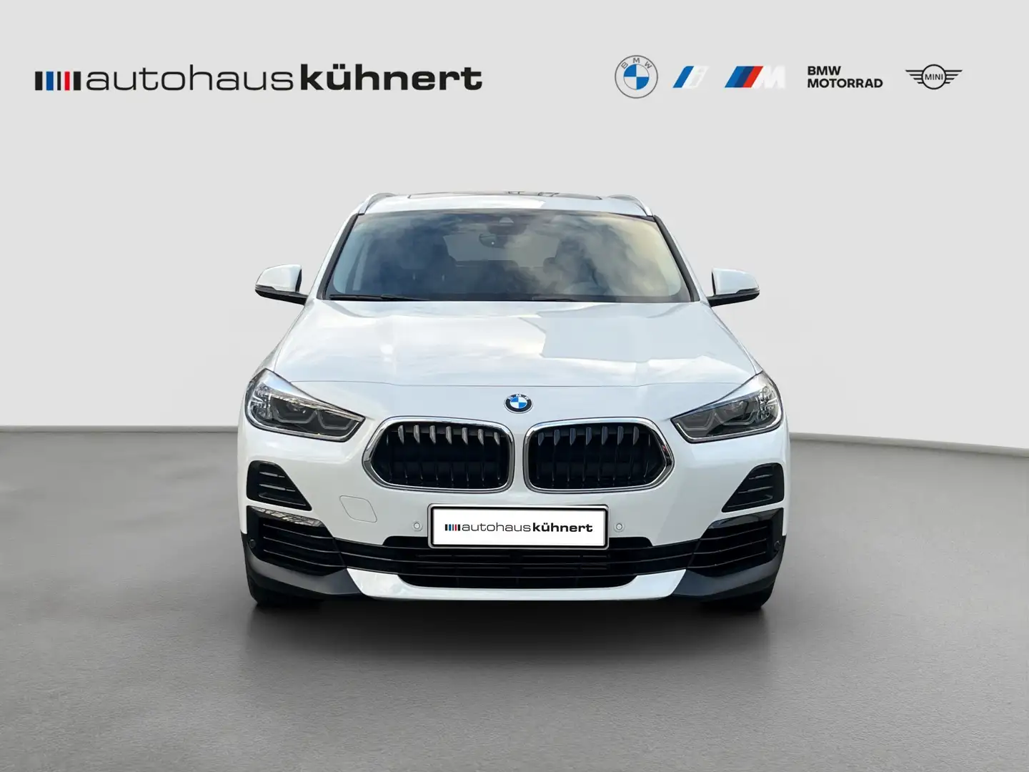 BMW X2 sDrive20i Aut. Advantage LED PanoSD SpurAss Weiß - 2