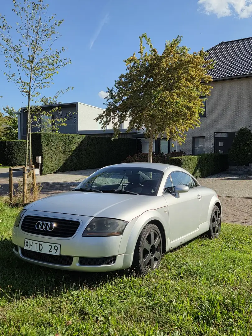 Audi TT S-line 5V turbo Gris - 1