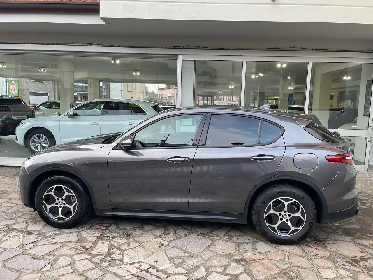 Alfa Romeo Stelvio 2022
