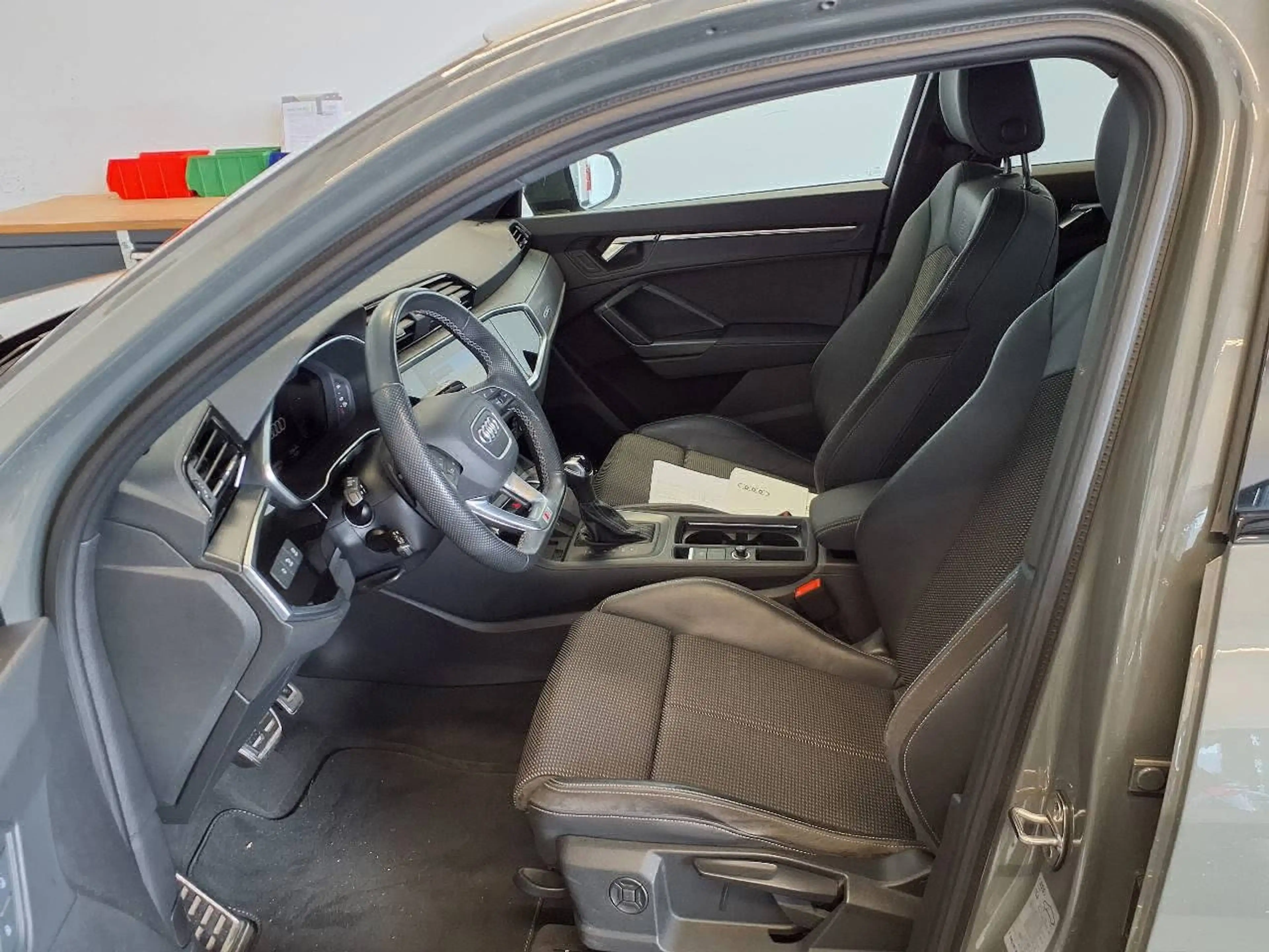 Audi Q3 Sportback S line 40 TDI quat S tronic 2x S line Bl — photo 7