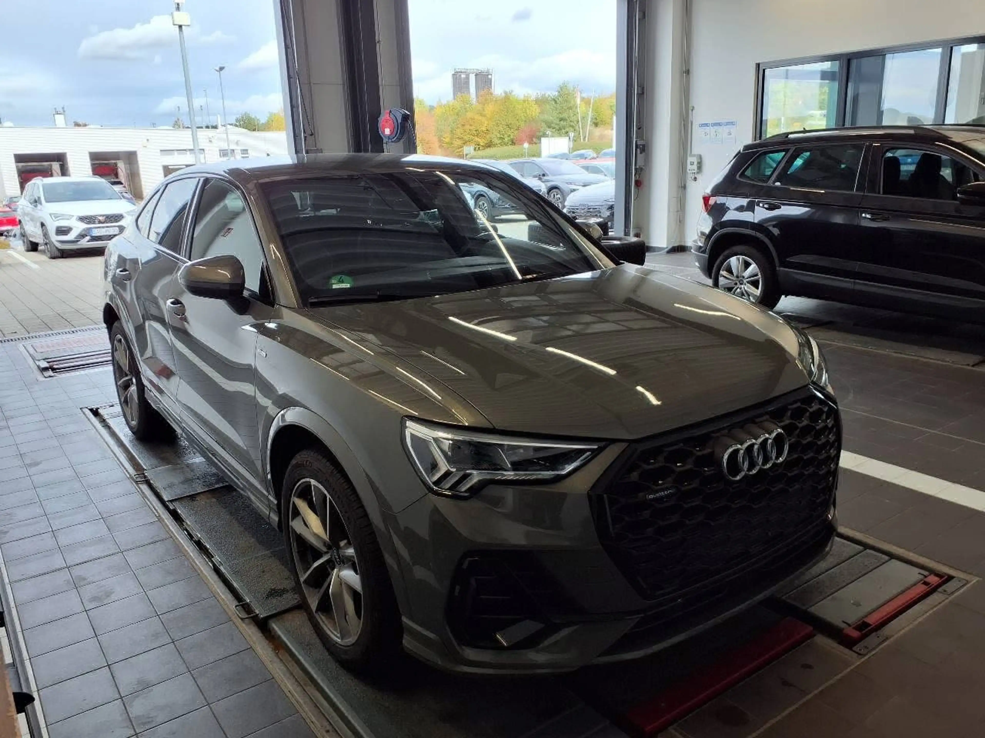 Audi Q3 Sportback S line 40 TDI quat S tronic 2x S line Bl — photo 4