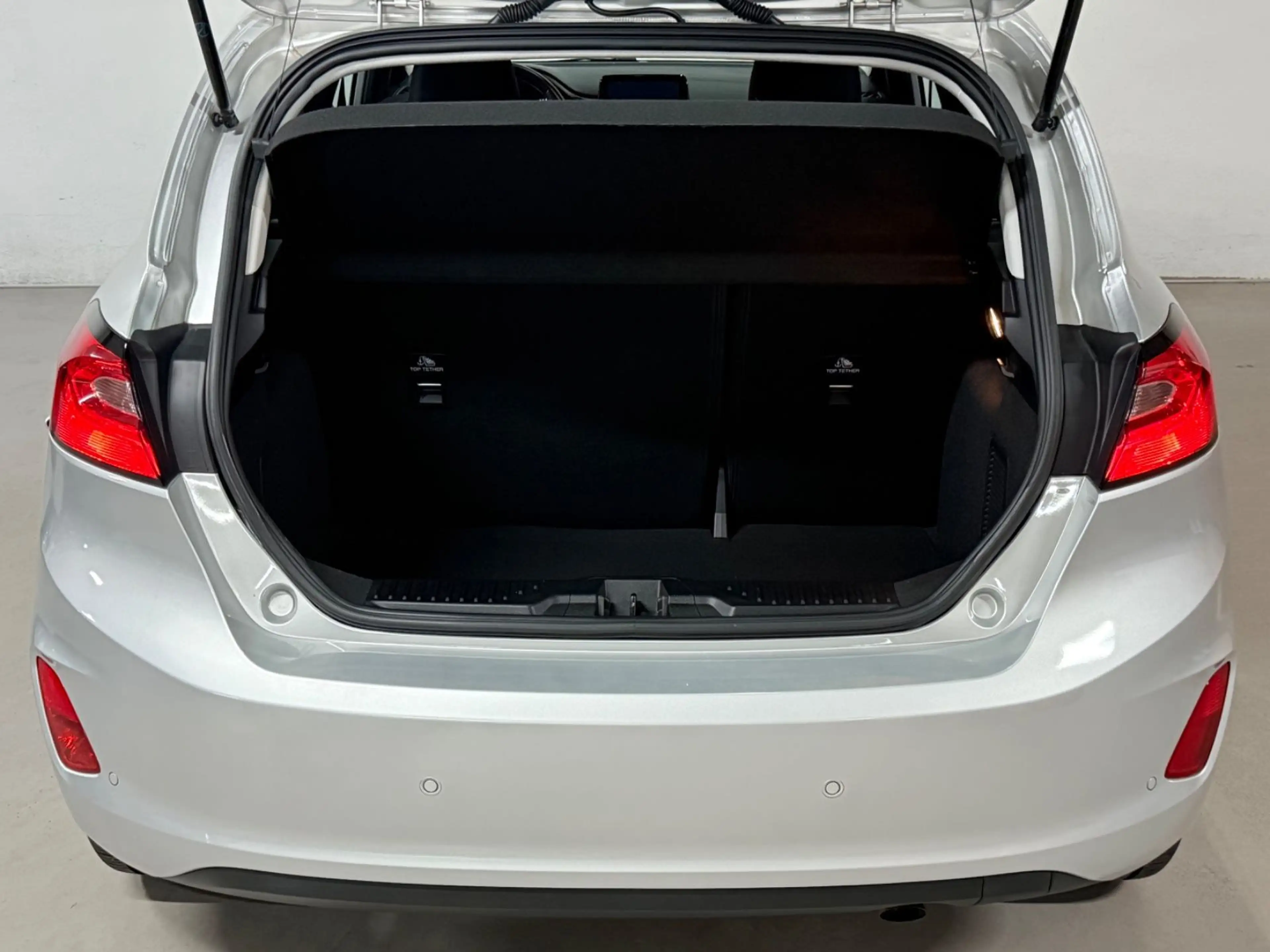 Ford Fiesta Cool & Connect/NAVI/WINTER PAKET/2x PDC — photo 17