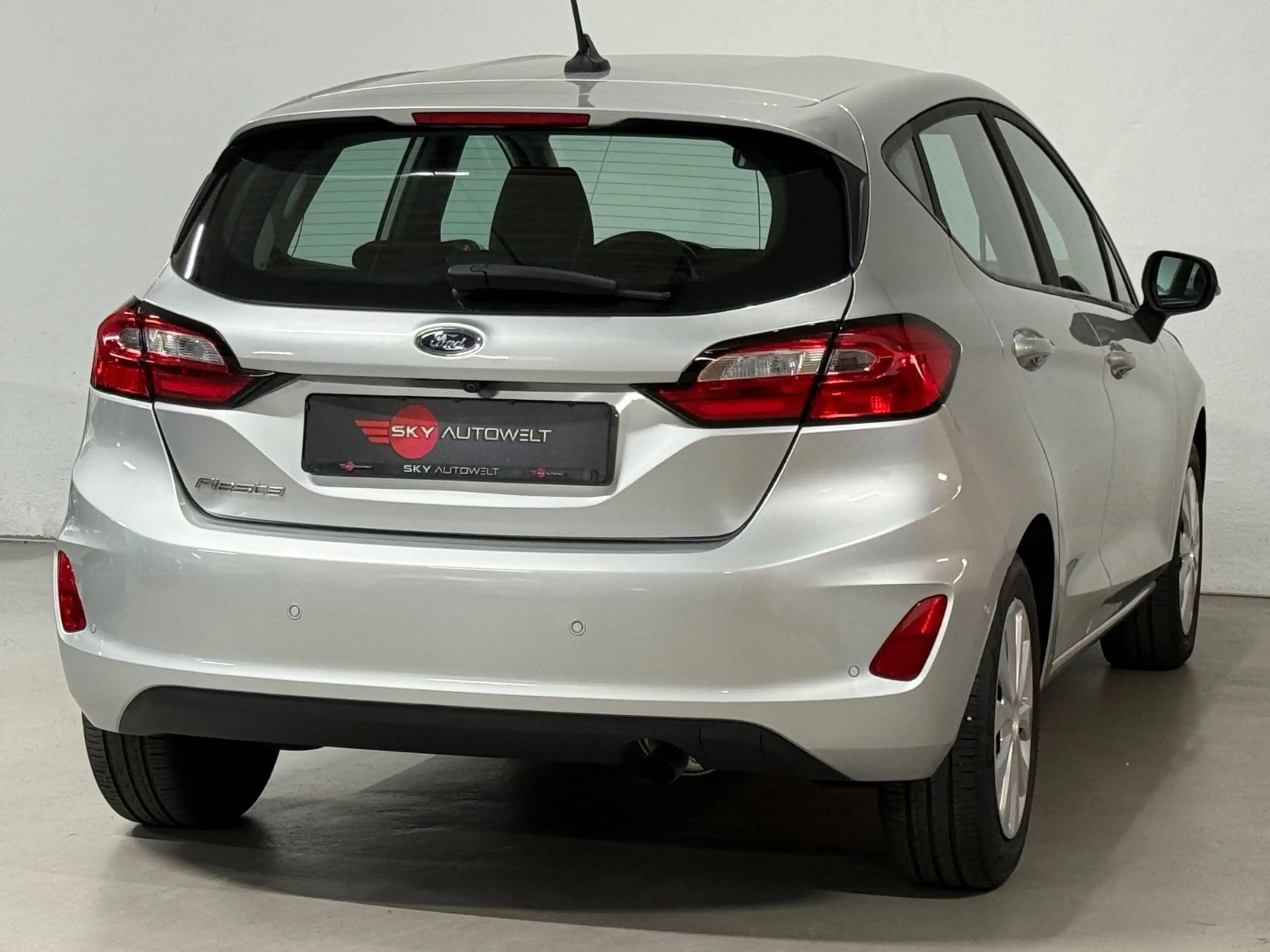 Ford Fiesta Cool & Connect/NAVI/WINTER PAKET/2x PDC — photo 3