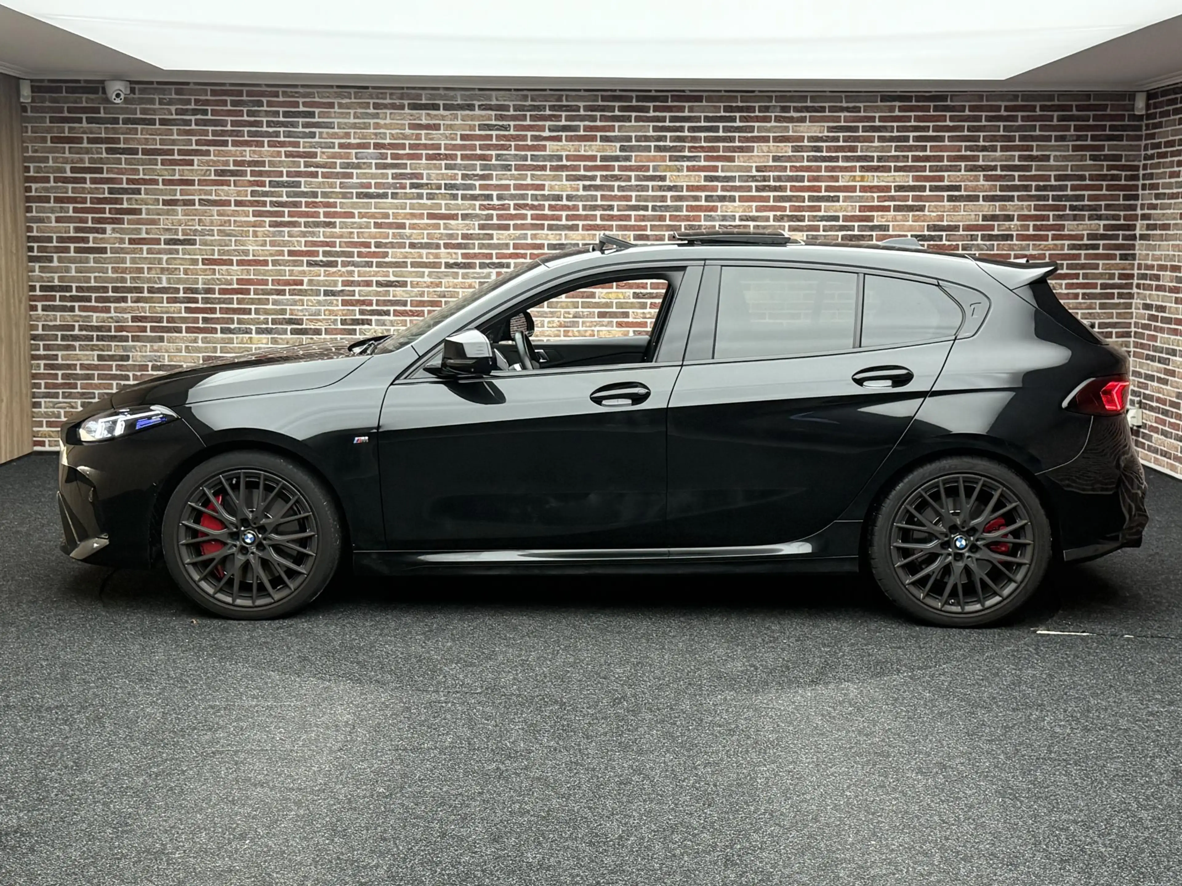 BMW 135 1-serie M135 xDrive M Sport| Pano| head up| — photo 5