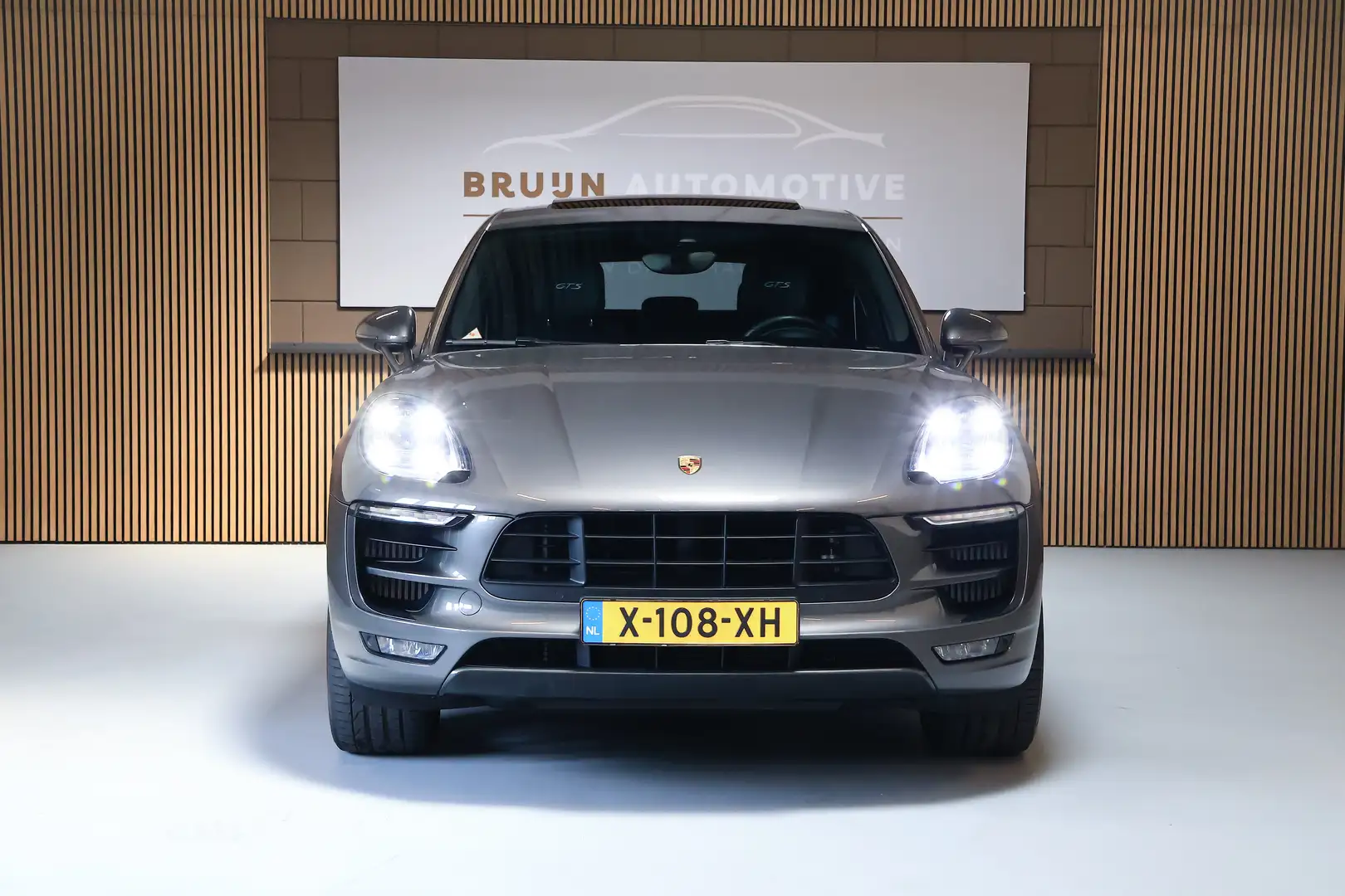 Porsche Macan 3.0 GTS Grijs - 2