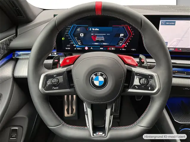 BMW M5 view 9