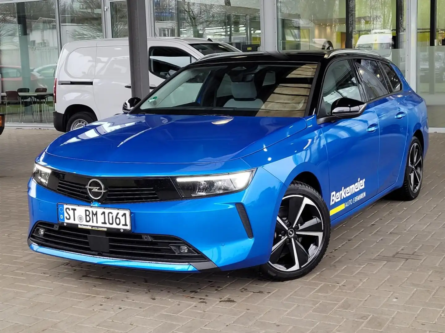 Opel Astra ST Elegance Automatik *Anhängerk/Navi/eHeckklappe Blau - 2