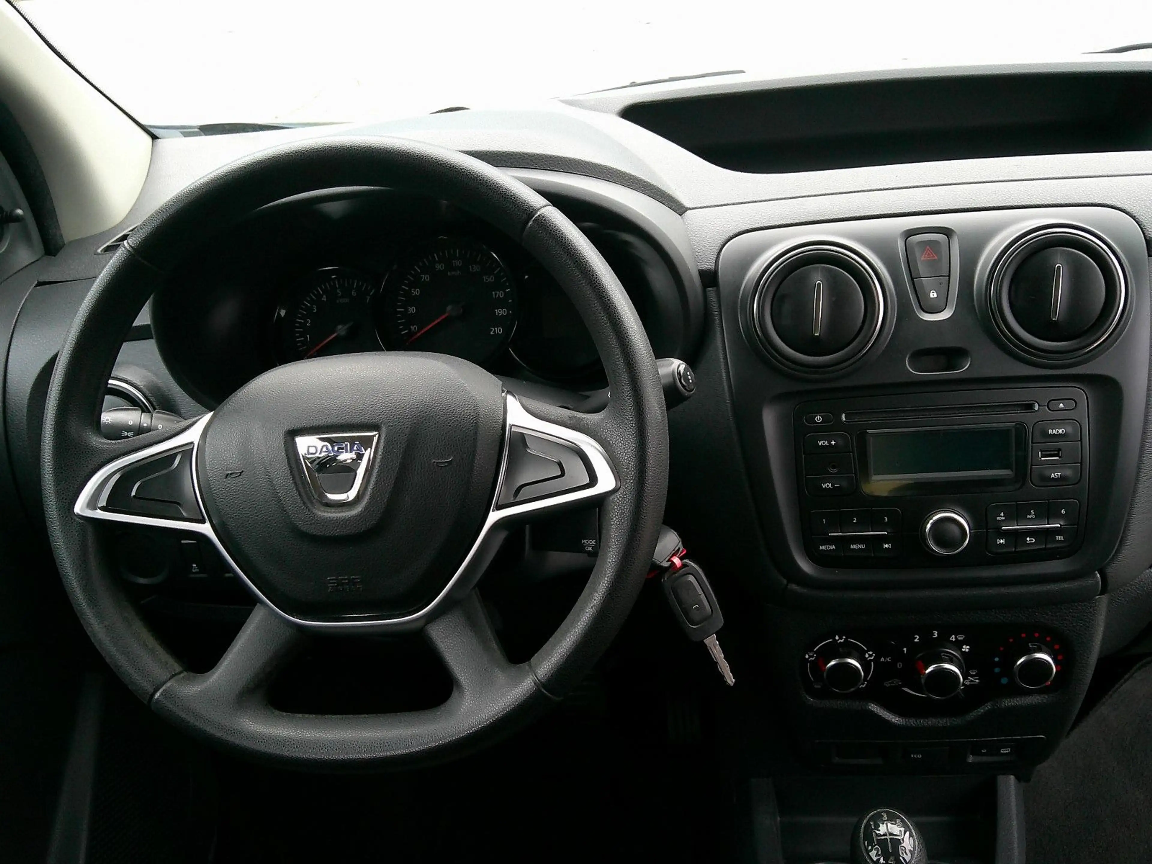 Dacia Dokker Essential LPG Autogas — photo 14