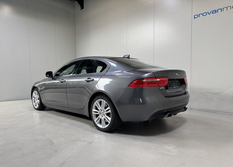 Jaguar XE 2.0 Benzine Autom. - Airco - GPS - Topstaat! 1S... — photo 6