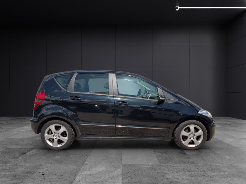 Mercedes-Benz A 200 Avantgarde — photo 8