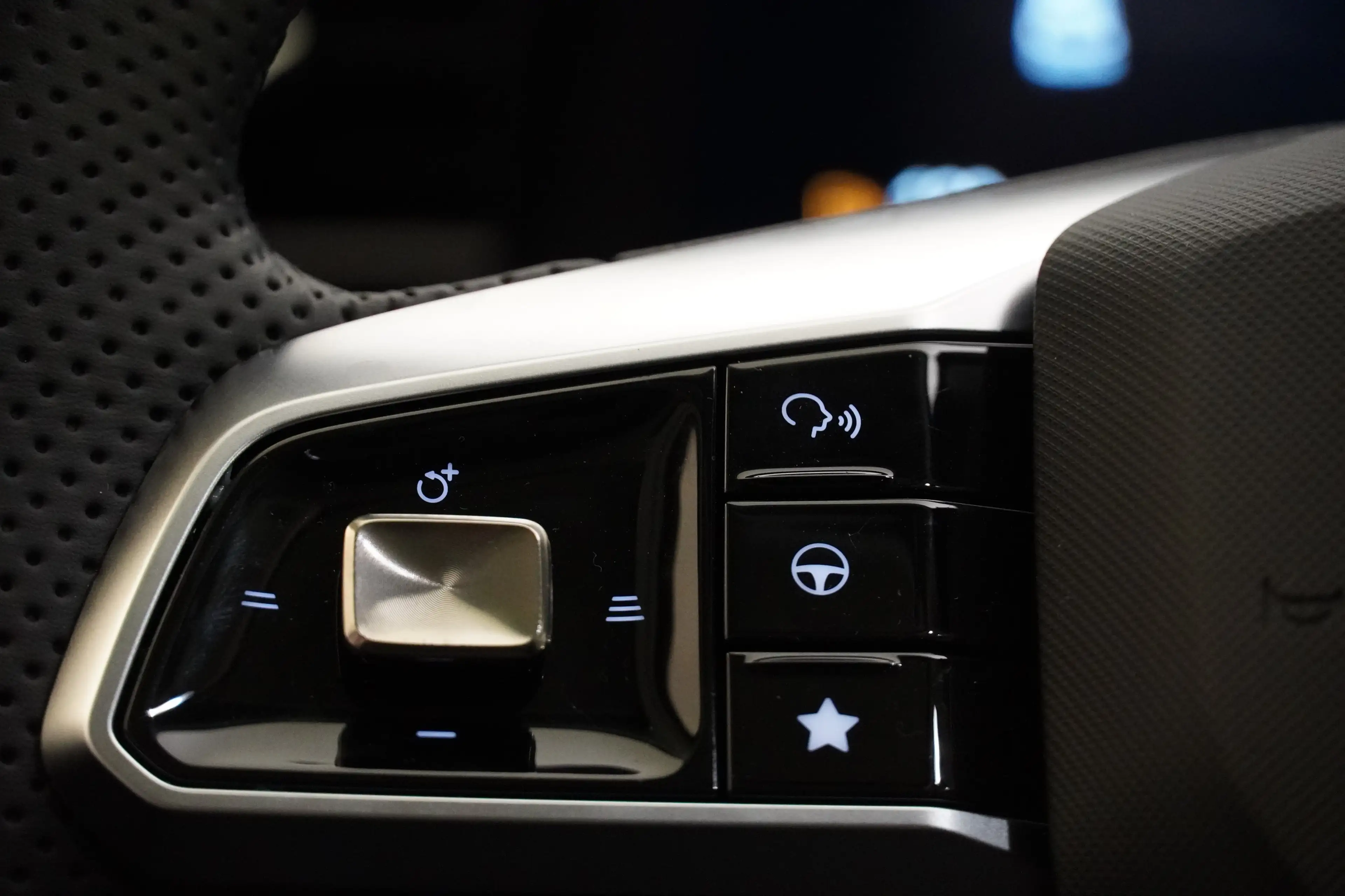 MG HS PHEV+ Luxury GRATIS Winterreifen ab EUR34.990 — photo 10