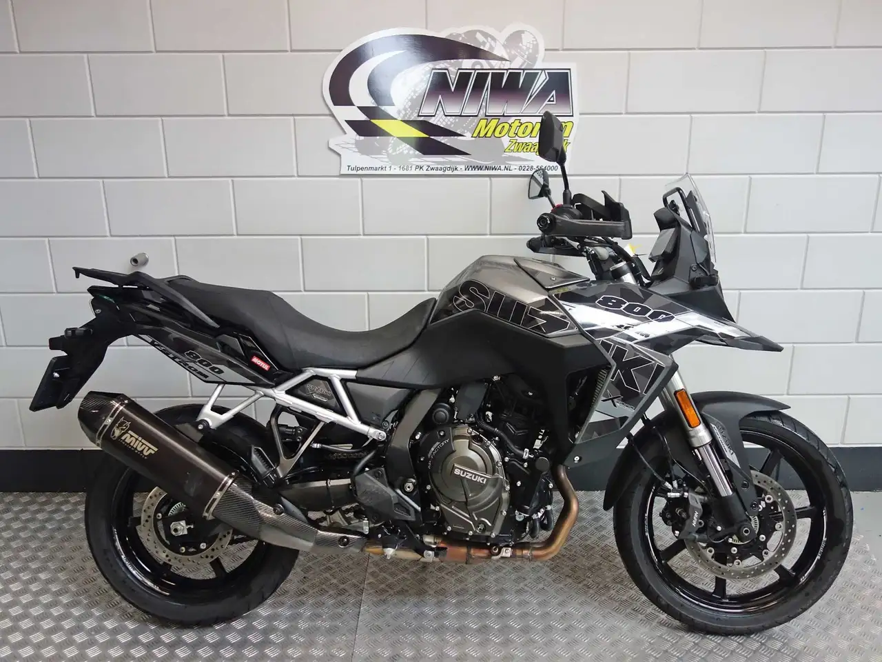 Suzuki V-Strom 800