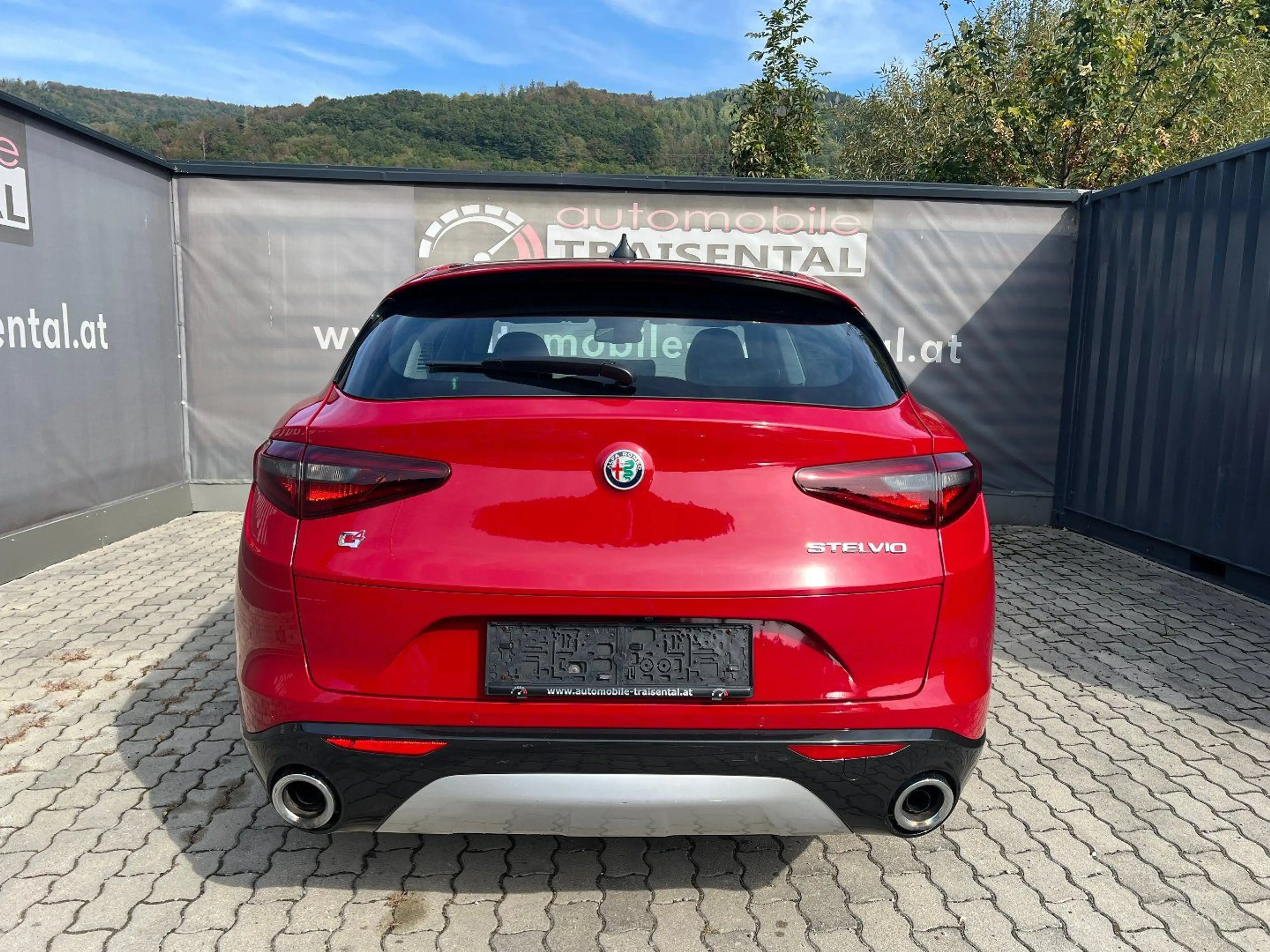 Alfa Romeo Stelvio 2.2 JTDM TI Q4 mit Glasdach — photo 5