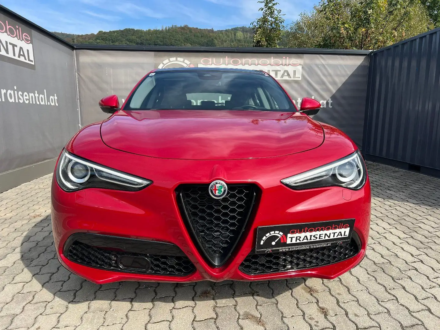 Alfa Romeo Stelvio 2.2 JTDM TI Q4 mit Glasdach Rot - 2