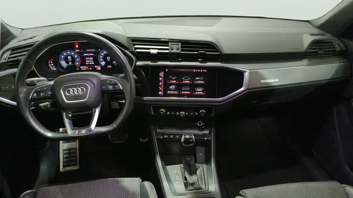 Audi Q3 1.5 Black line 35 TFSI 2022, foto 23