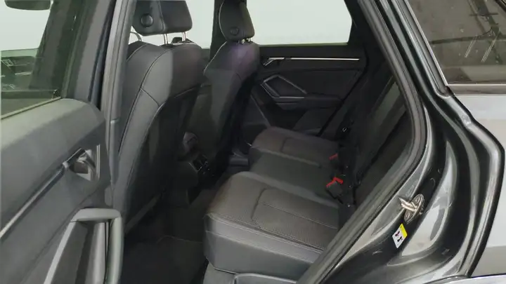 Audi Q3 1.5 Black line 35 TFSI 2022, foto 18