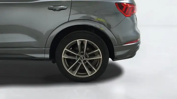 Audi Q3 1.5 Black line 35 TFSI 2022, foto 9