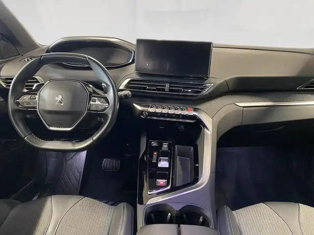Peugeot 3008 view 6