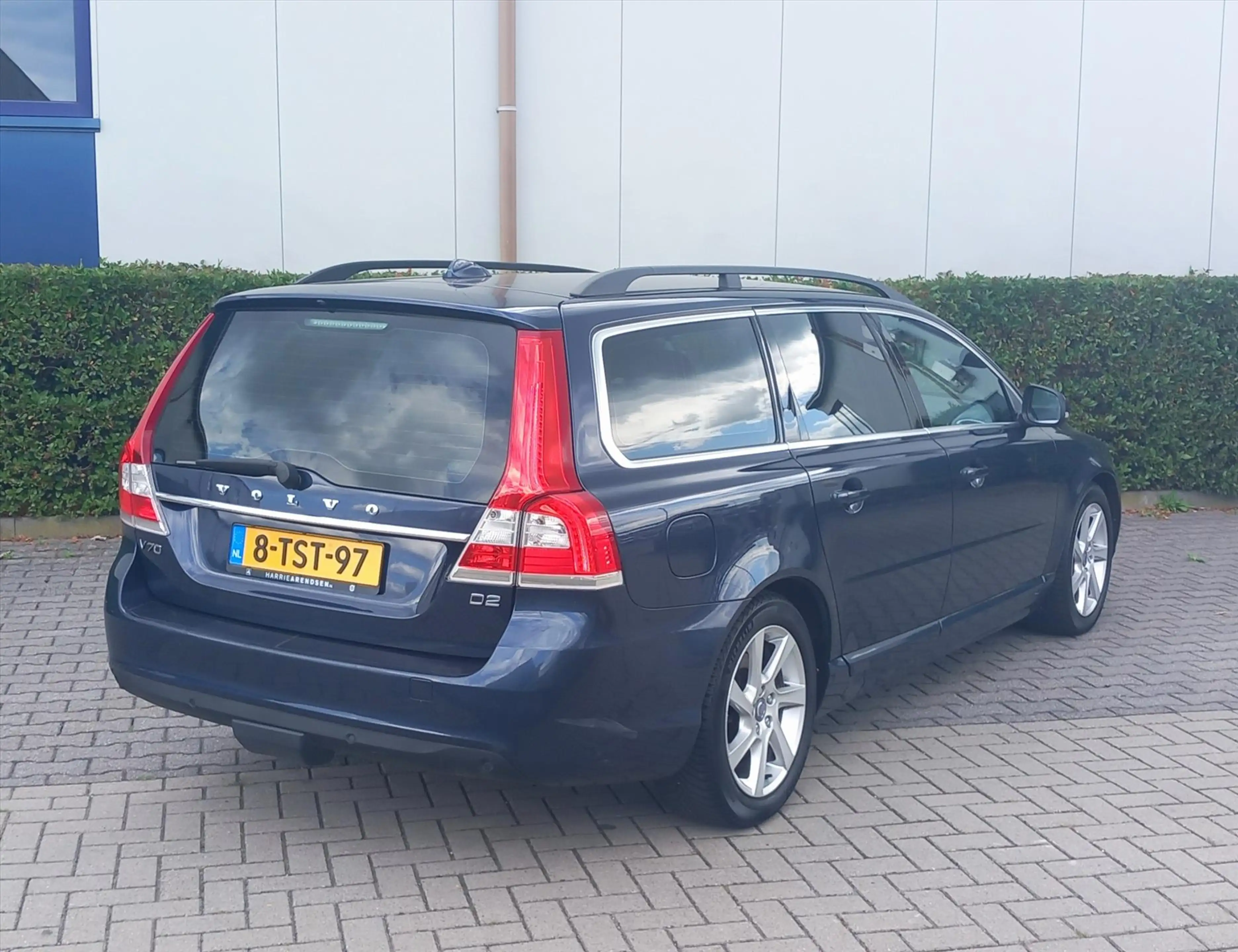 Volvo V70 D2 115pk Start/Stop Powershift Nordic+ — photo 2