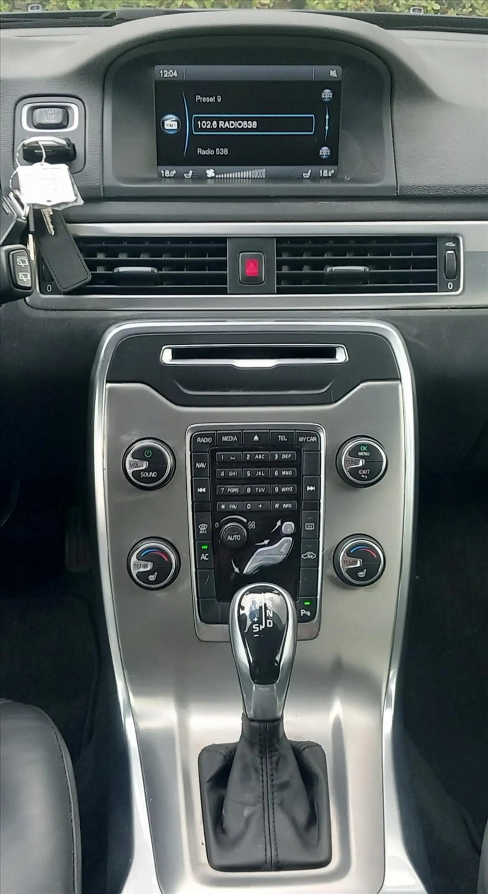 Volvo V70 D2 115pk Start/Stop Powershift Nordic+ — photo 16