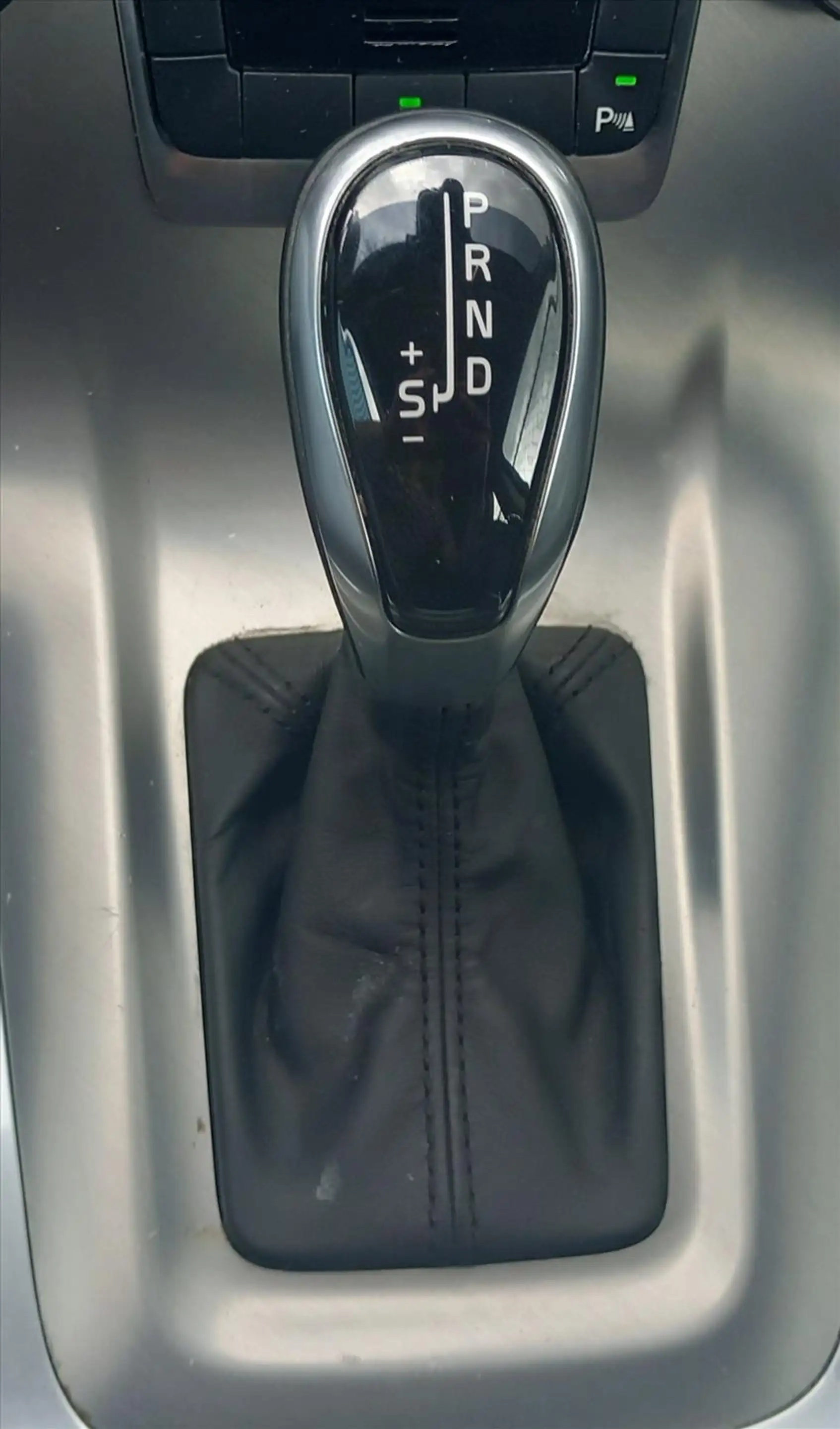 Volvo V70 D2 115pk Start/Stop Powershift Nordic+ — photo 19