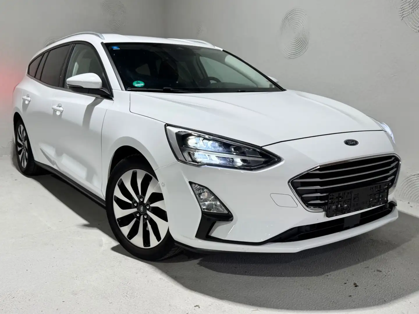 Ford Focus Turnier Cool & Connect*LED*Kamera*1.Hd*Nav Weiß - 1
