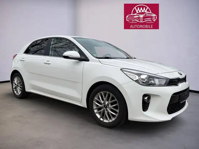 Kia Rio view 2